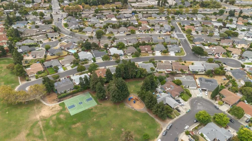 2424 Douglas Street Union City, CA 94587