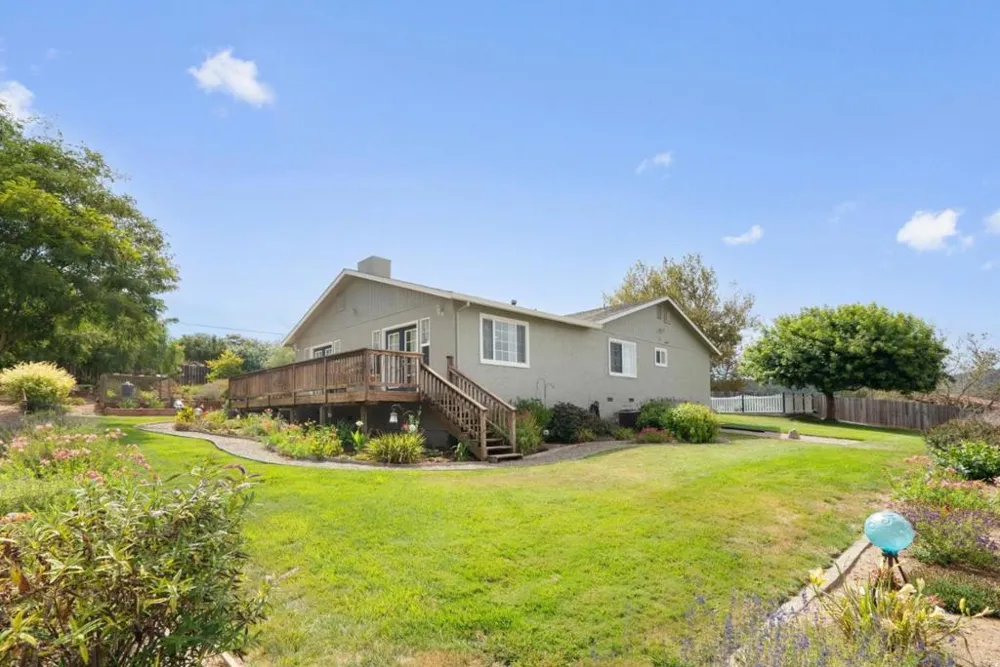 2443 San Juan Road Aromas, CA 95004