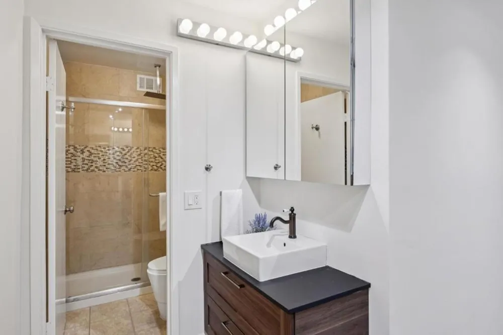 3350 La Mesa Drive #4 San Carlos, CA 94070