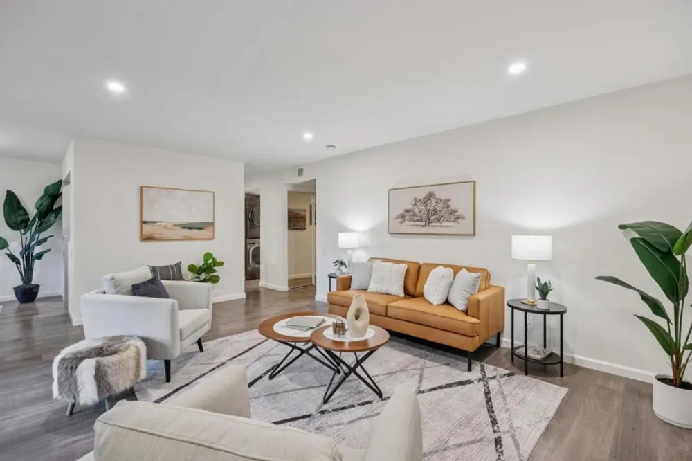 3350 La Mesa Drive #4 San Carlos, CA 94070