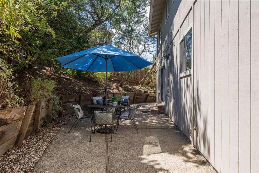 203 Sylvan Way Redwood City, CA 94062