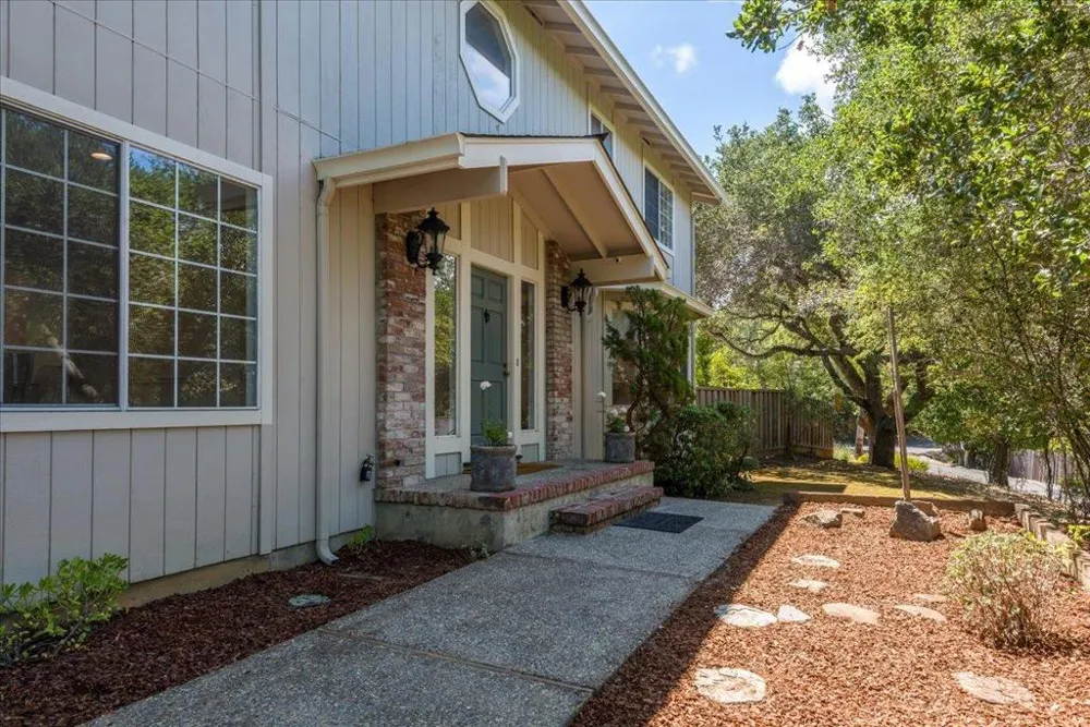 203 Sylvan Way Redwood City, CA 94062