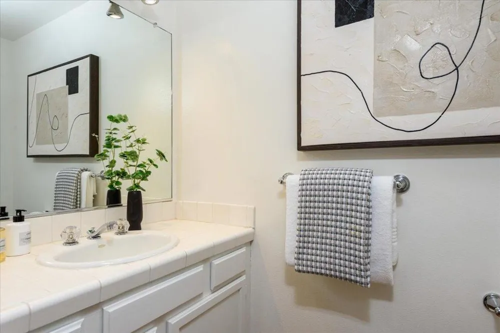 203 Sylvan Way Redwood City, CA 94062