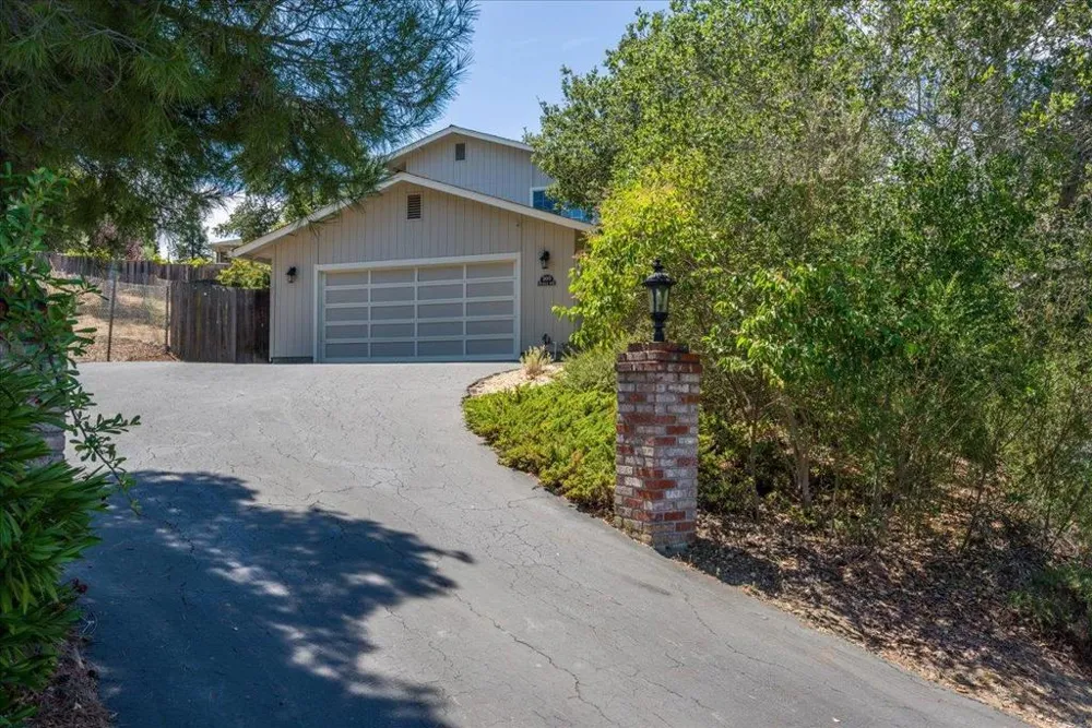 203 Sylvan Way Redwood City, CA 94062