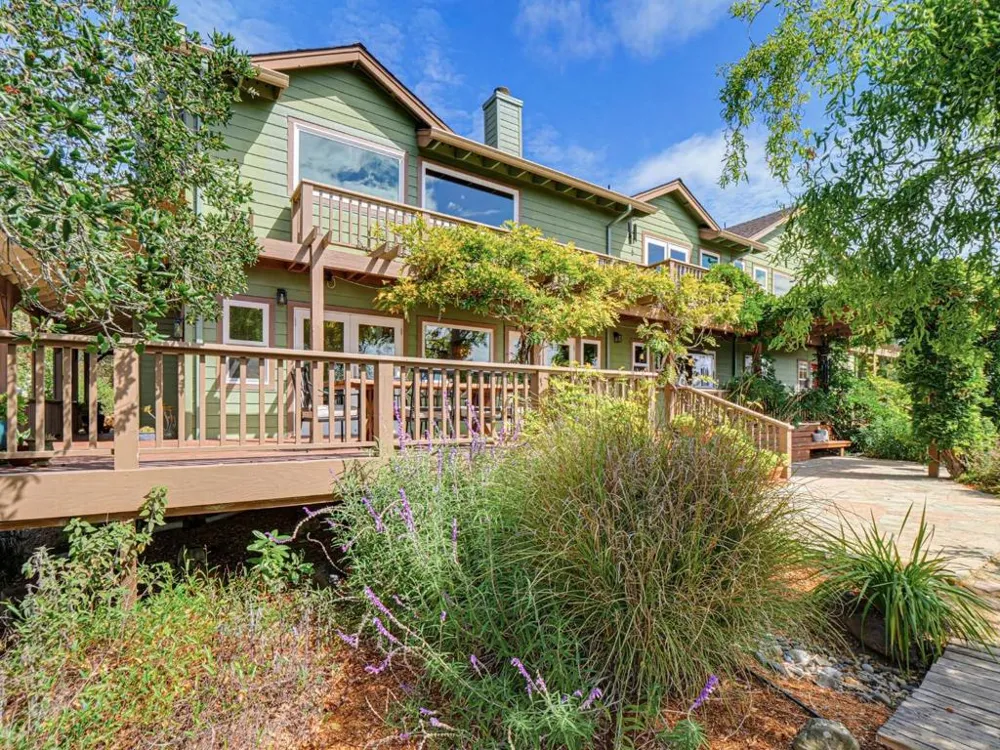 700 Meadowridge Road Watsonville, CA 95076