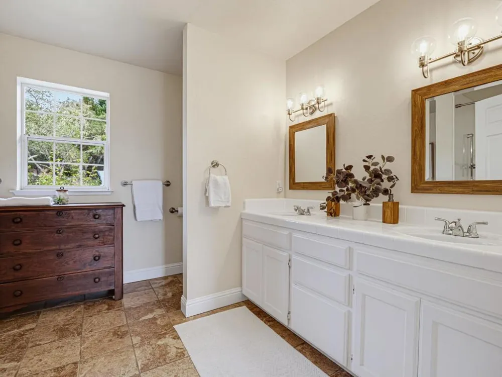 700 Meadowridge Road Watsonville, CA 95076