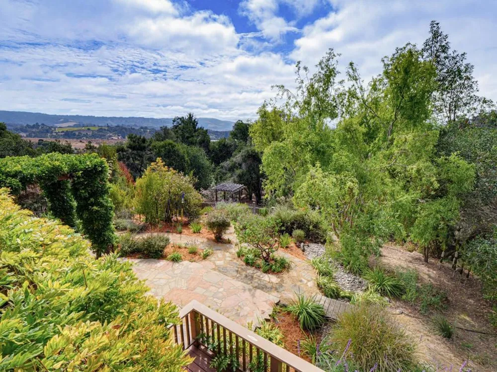 700 Meadowridge Road Watsonville, CA 95076
