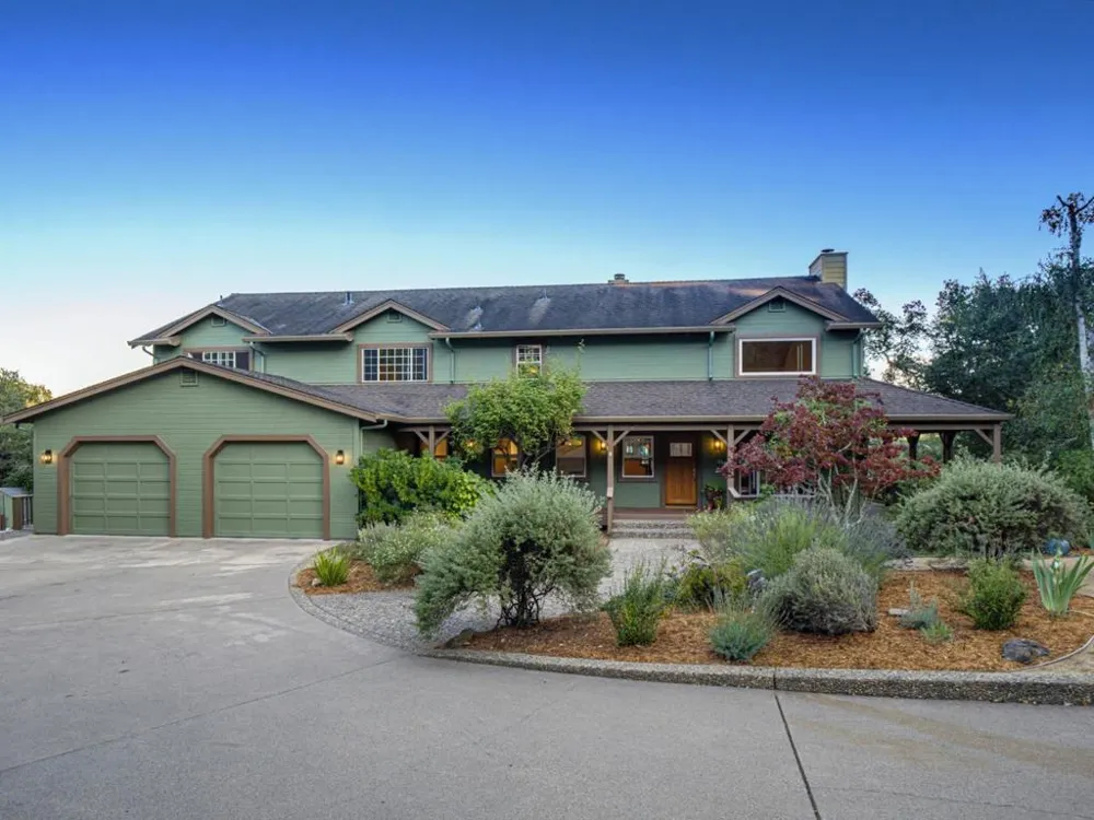 700 Meadowridge Road Watsonville, CA 95076