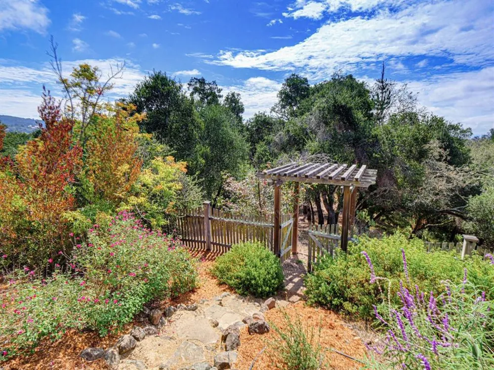 700 Meadowridge Road Watsonville, CA 95076