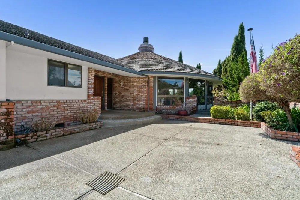 48 Pasatiempo Drive Santa Cruz, CA 95060