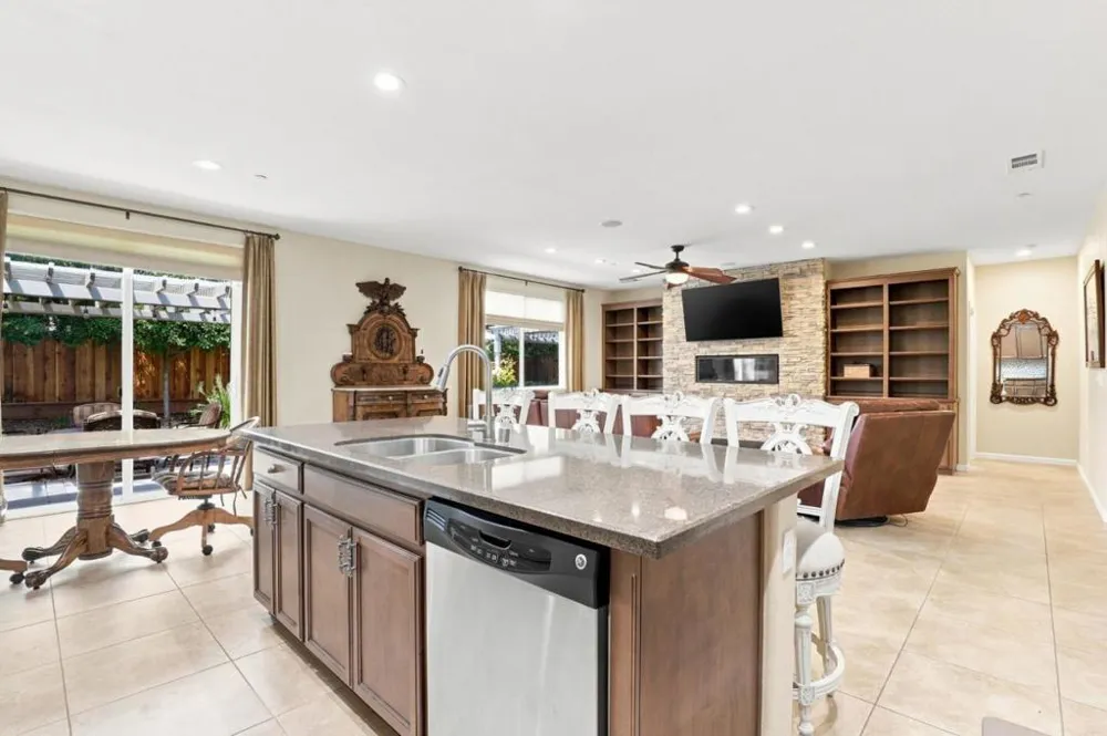 9531 Rodeo Drive Gilroy, CA 95020
