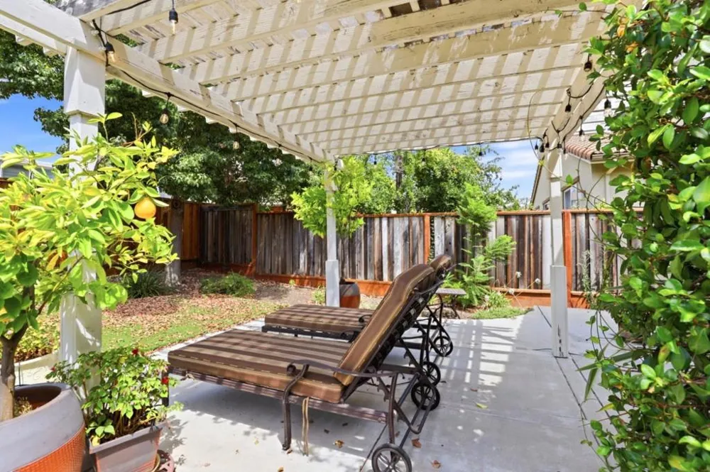 9531 Rodeo Drive Gilroy, CA 95020