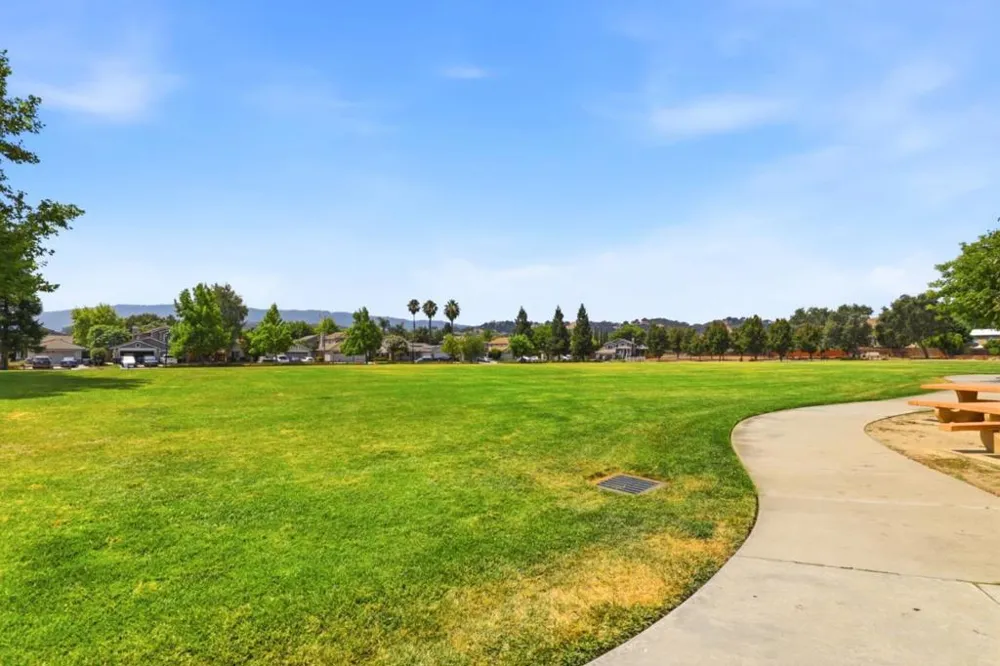 9531 Rodeo Drive Gilroy, CA 95020