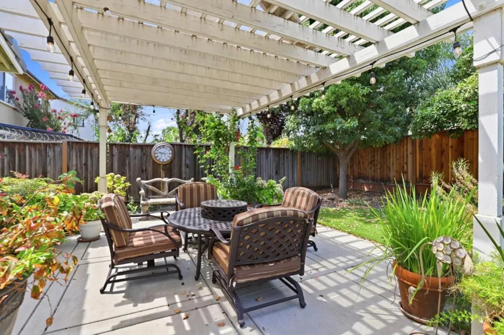 9531 Rodeo Drive Gilroy, CA 95020