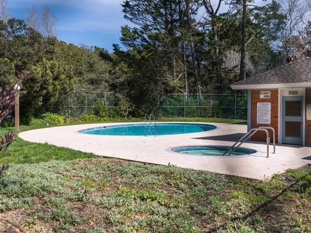 1133 Callas Lane #2 Capitola, CA 95010