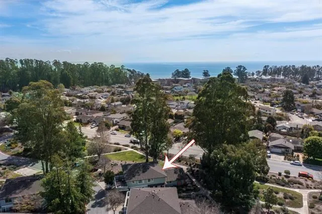 1133 Callas Lane #2 Capitola, CA 95010