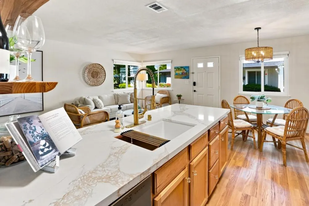 1133 Callas Lane #2 Capitola, CA 95010