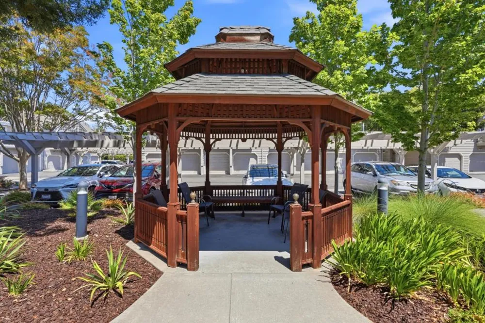 935 Old County Road #9 Belmont, CA 94002