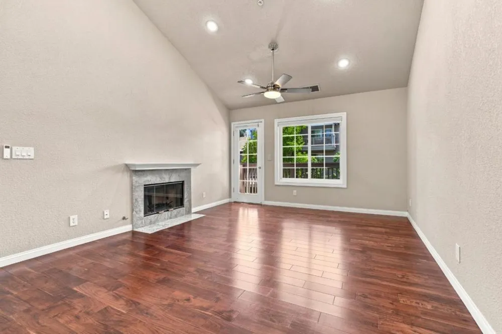 935 Old County Road #9 Belmont, CA 94002