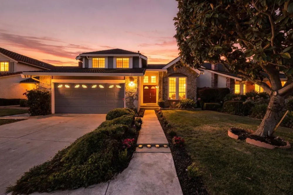 1169 Ramblewood Way San Mateo, CA 94403