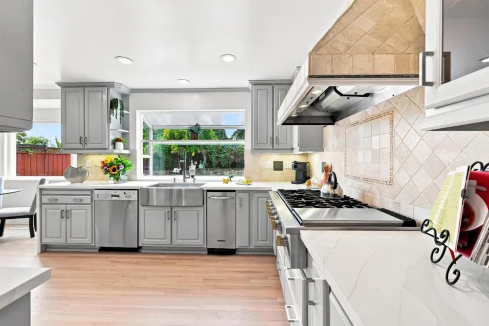 1169 Ramblewood Way San Mateo, CA 94403