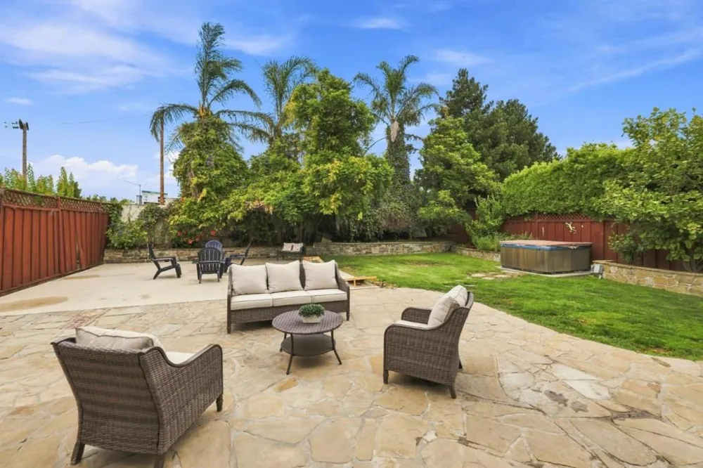 1169 Ramblewood Way San Mateo, CA 94403