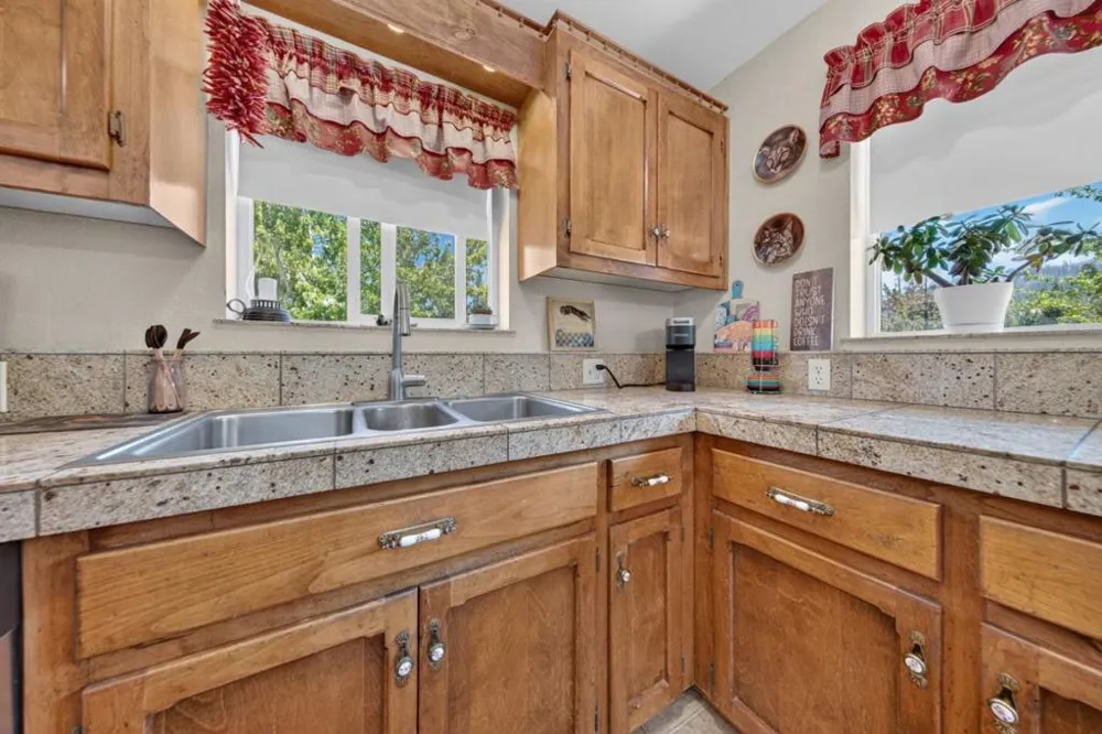 695075 Gold Run Road Susanville, CA 96130