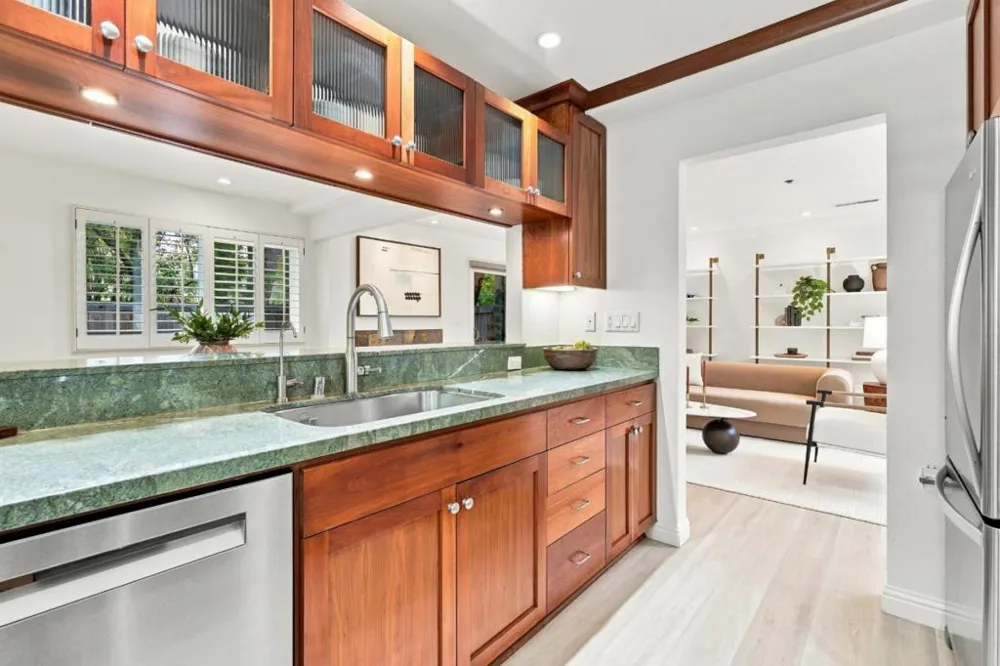 1341 Alma Street Palo Alto, CA 94301