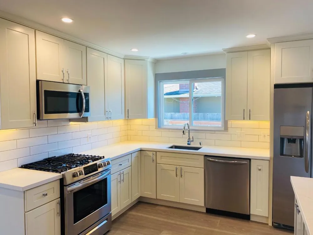 1915 Halterman Avenue Santa Cruz, CA 95062