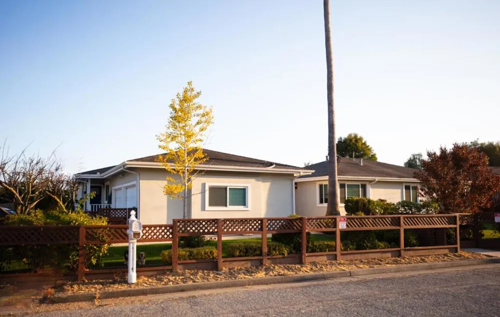 1915 Halterman Avenue Santa Cruz, CA 95062