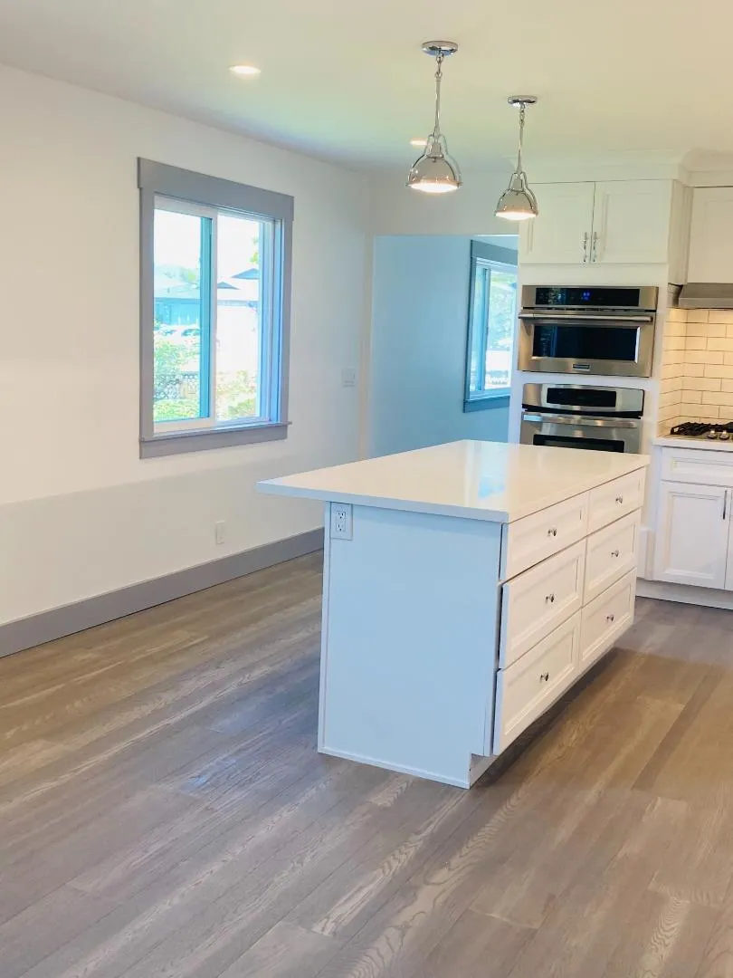 1915 Halterman Avenue Santa Cruz, CA 95062