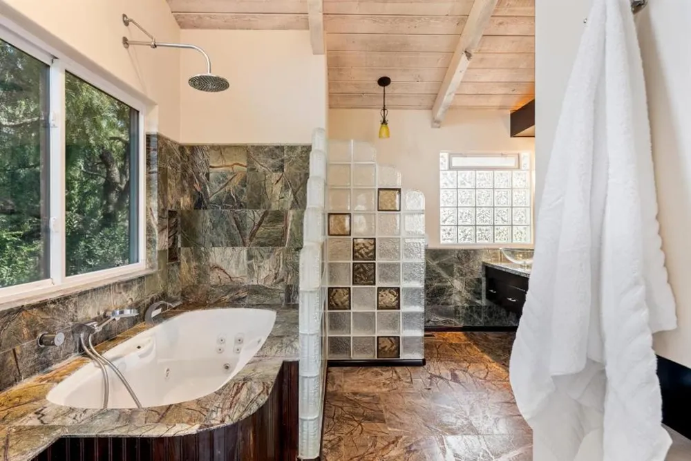 37 Poppy Road Carmel Valley, CA 93924