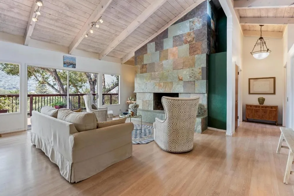 37 Poppy Road Carmel Valley, CA 93924