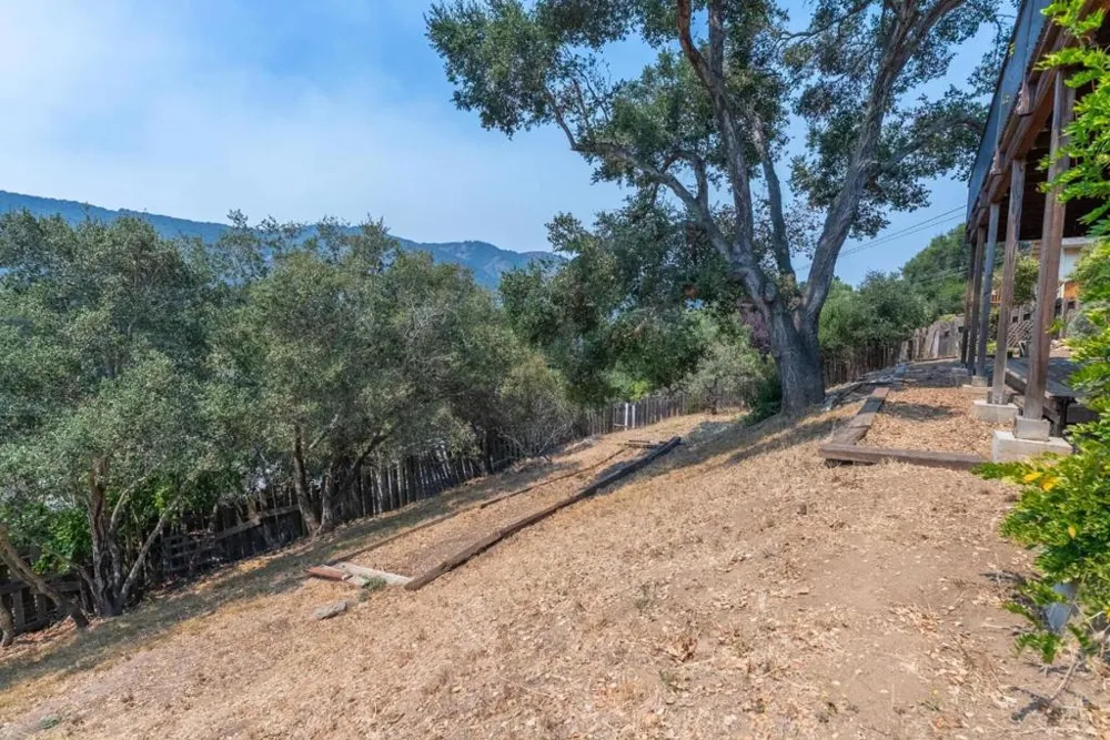 37 Poppy Road Carmel Valley, CA 93924