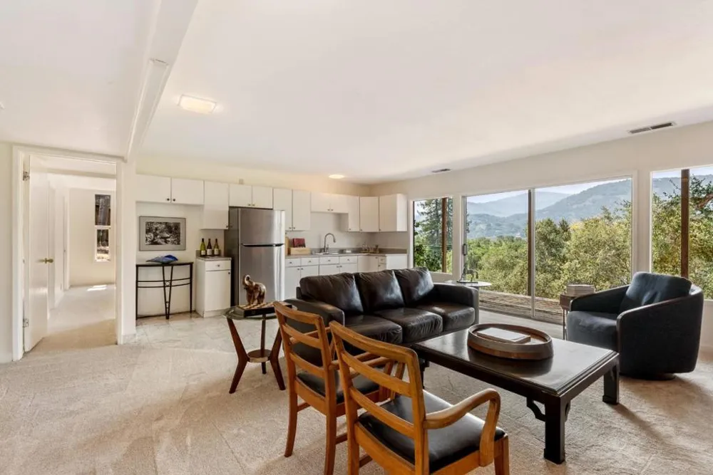 37 Poppy Road Carmel Valley, CA 93924