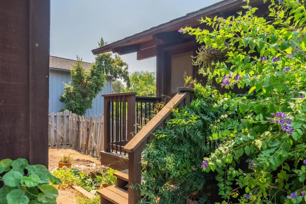 37 Poppy Road Carmel Valley, CA 93924