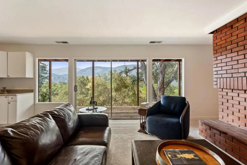 37 Poppy Road Carmel Valley, CA 93924
