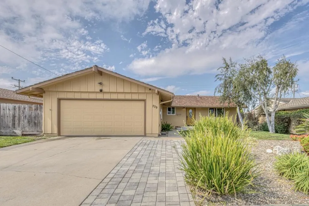 779 Bedford Drive Salinas, CA 93901