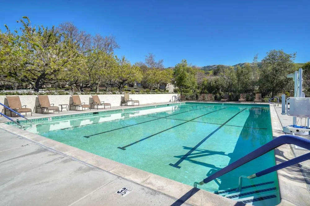 6255 Blauer Court San Jose, CA 95135