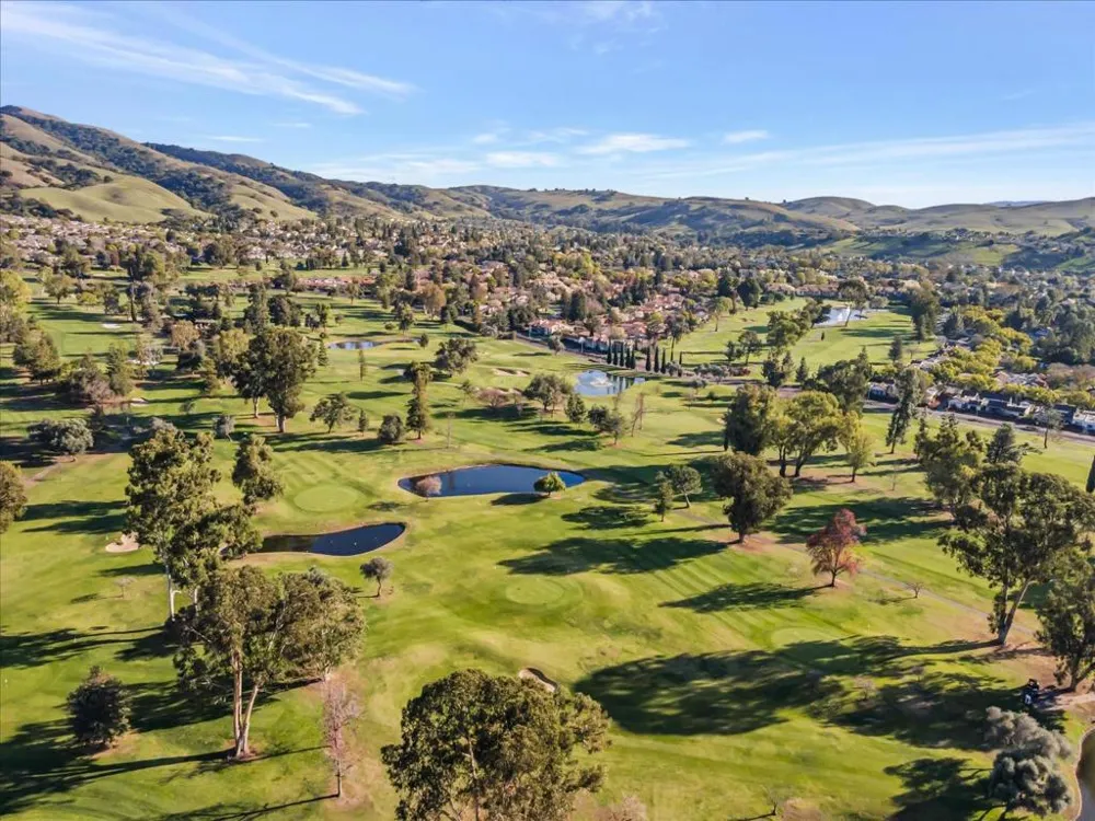 6255 Blauer Court San Jose, CA 95135