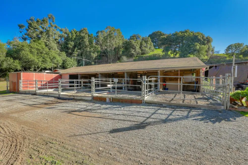 6255 Blauer Court San Jose, CA 95135