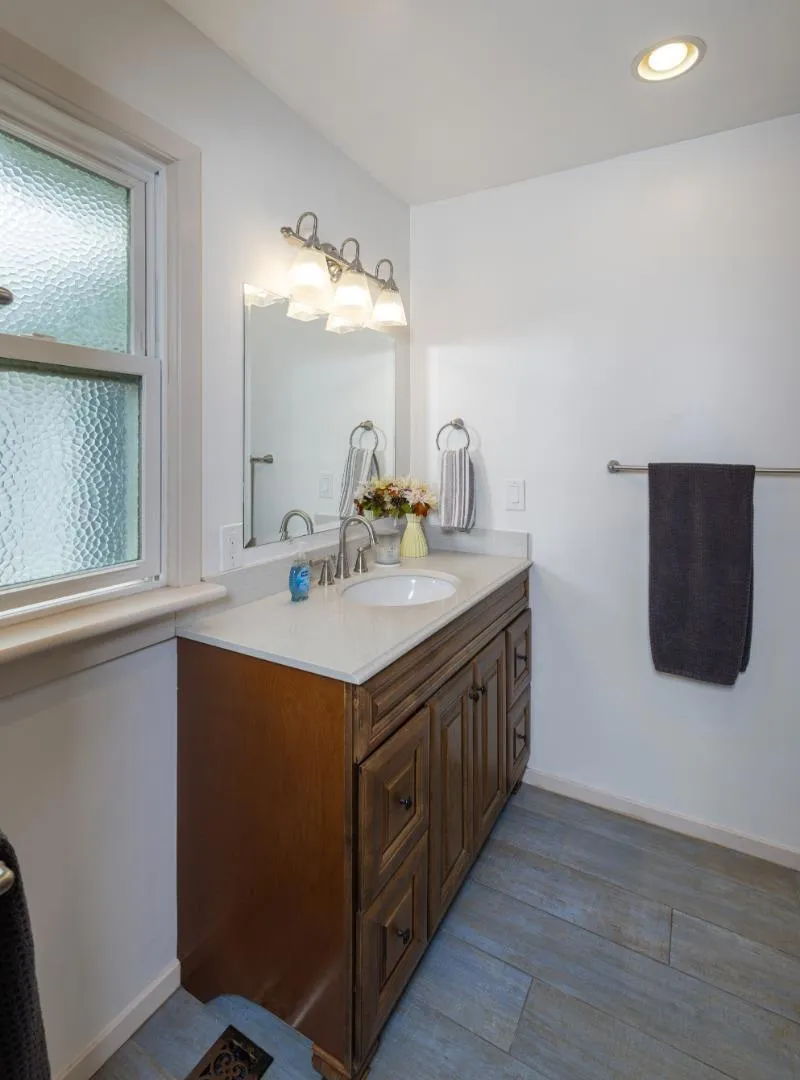 138 Woodcrest Place Santa Cruz, CA 95065