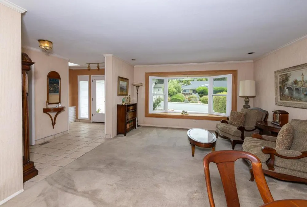 138 Woodcrest Place Santa Cruz, CA 95065