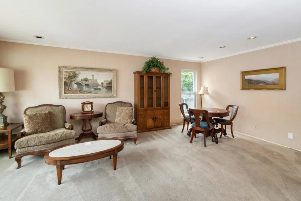 138 Woodcrest Place Santa Cruz, CA 95065