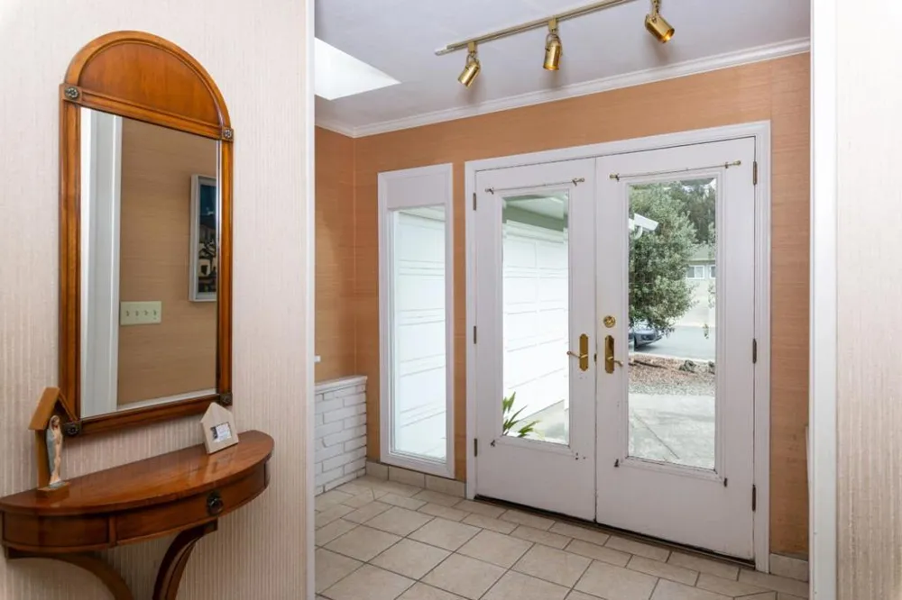 138 Woodcrest Place Santa Cruz, CA 95065