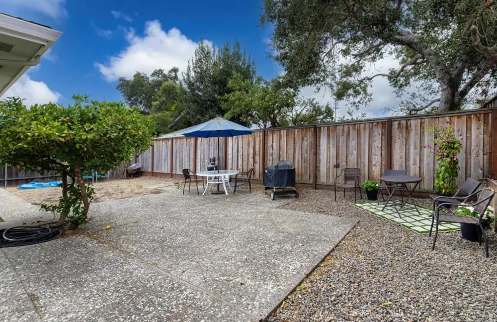 138 Woodcrest Place Santa Cruz, CA 95065