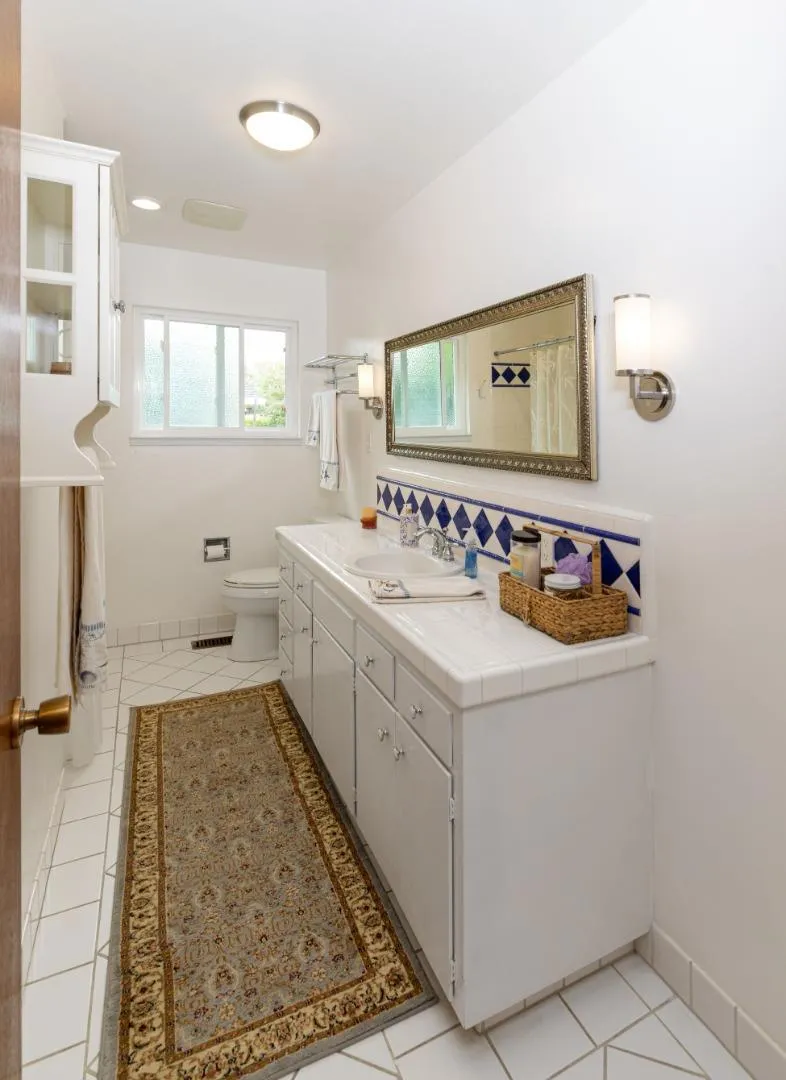 138 Woodcrest Place Santa Cruz, CA 95065