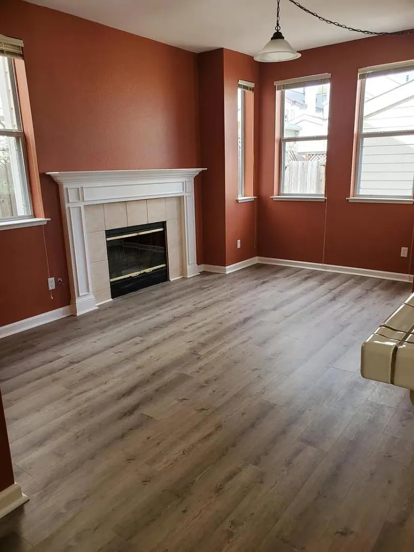 106 Village Circle Santa Cruz, CA 95060