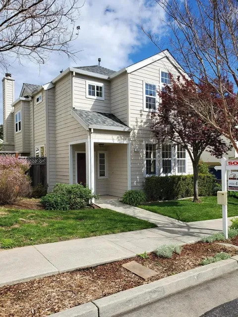 106 Village Circle