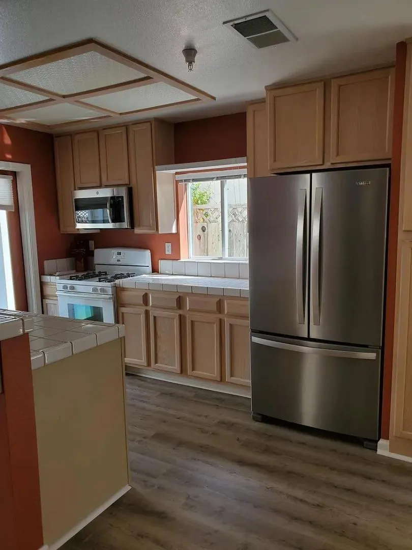 106 Village Circle Santa Cruz, CA 95060